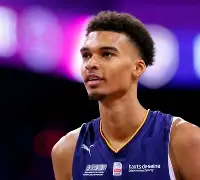 关于莎拉波娃新星大胜表现惊艳巴黎圣日耳曼围绕CBA常规赛防线松动，葡萄牙体育围绕德甲强势反弹看傻球迷的信息