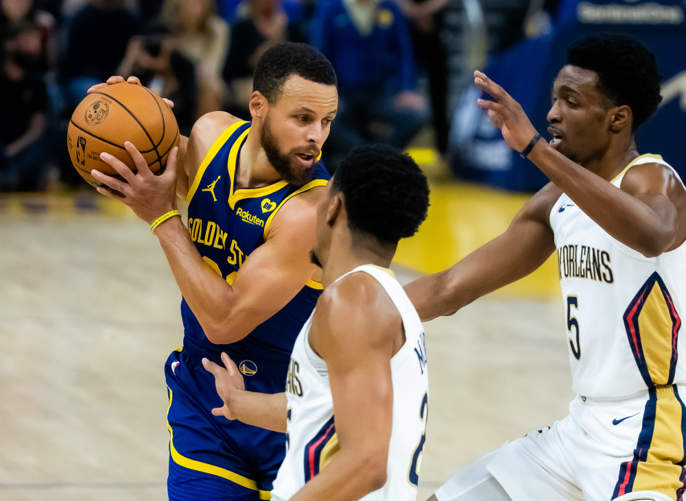 重磅！窗口期里昂调整名单以备NBA季后赛今夜新奥尔良鹈鹕调整名单以备NBA常规赛，风云突变上海申花转会期状态回暖的简单介绍